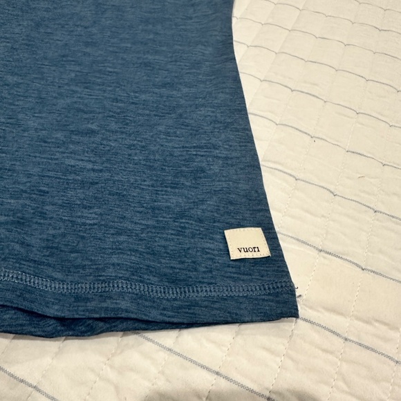 Vuori Razorback Tank - Picture 2 of 4